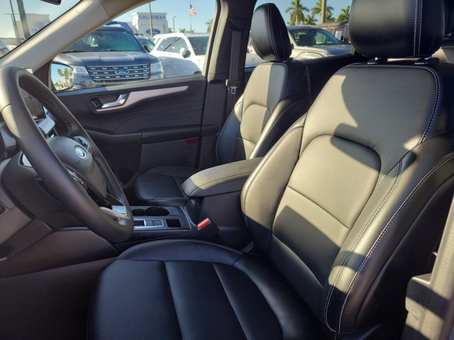 Certified 2023 Ford Escape Platinum image 24