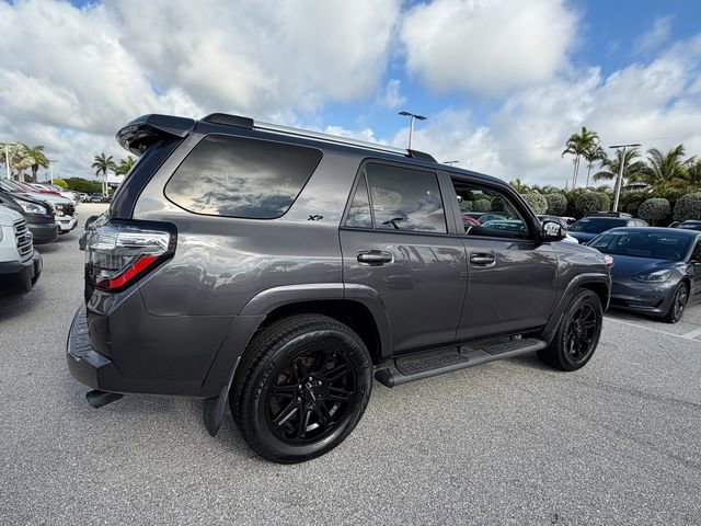 Used 2021 Toyota 4Runner SR5 Premium w/ Moonroof Package RWD image 12