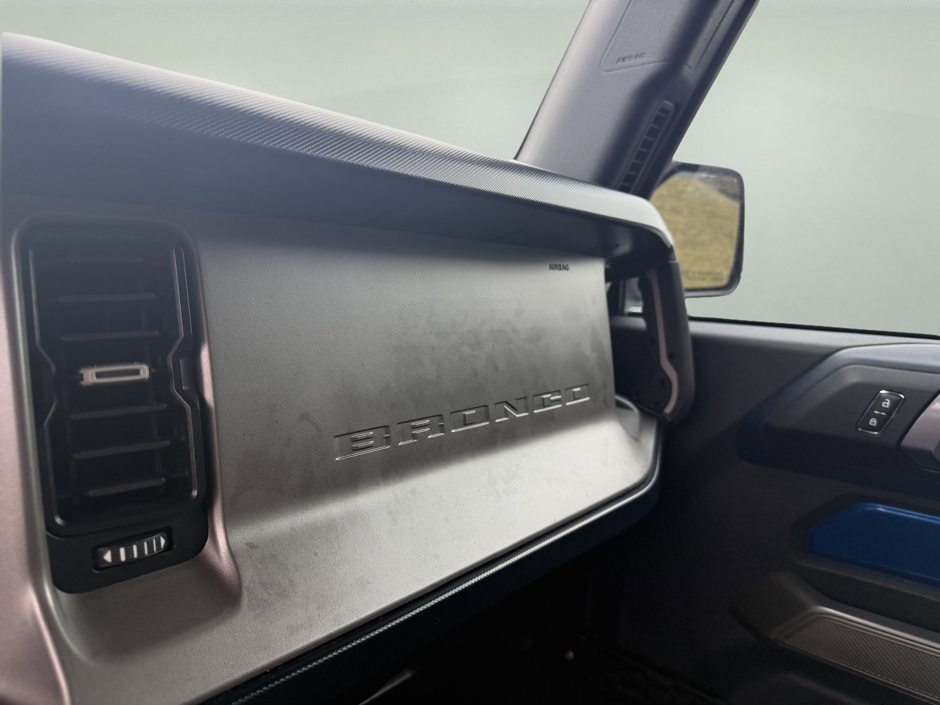 Certified 2021 Ford Bronco First Edition AWD/4WD image 13
