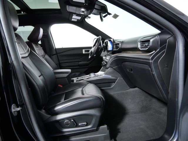 Certified 2020 Ford Explorer Platinum image 10