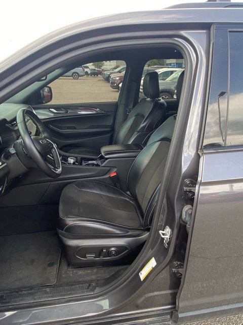 Used 2021 Jeep Grand Cherokee L Laredo AWD/4WD image 5