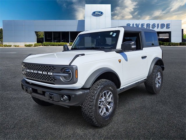 Certified 2023 Ford Bronco Badlands image 3
