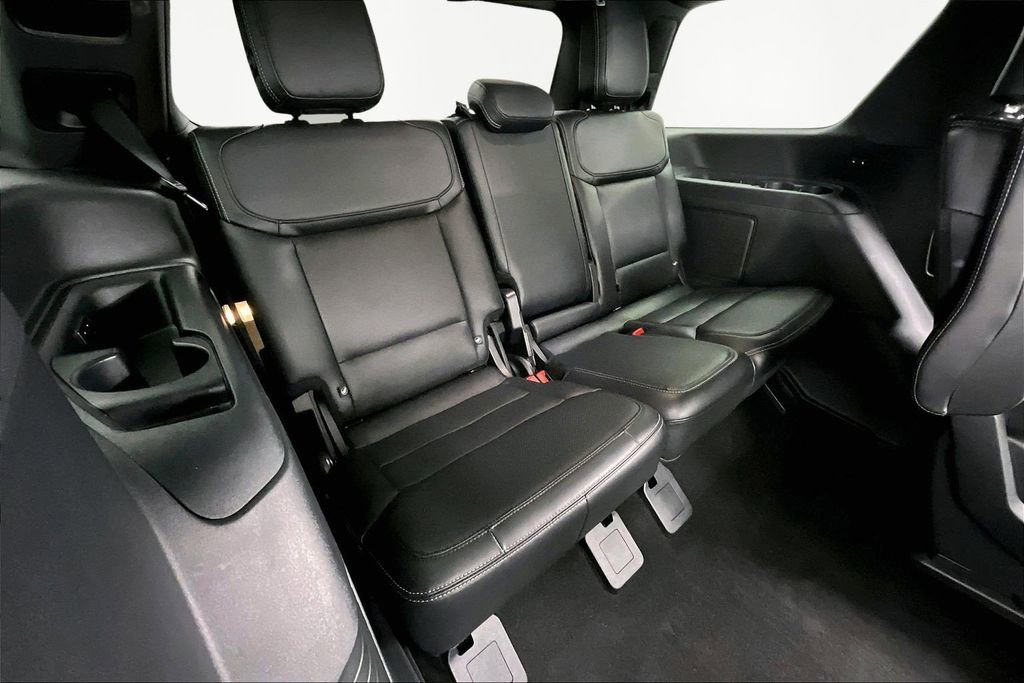 Certified 2025 Ford Expedition Platinum w/ Stealth Performance Package image 28