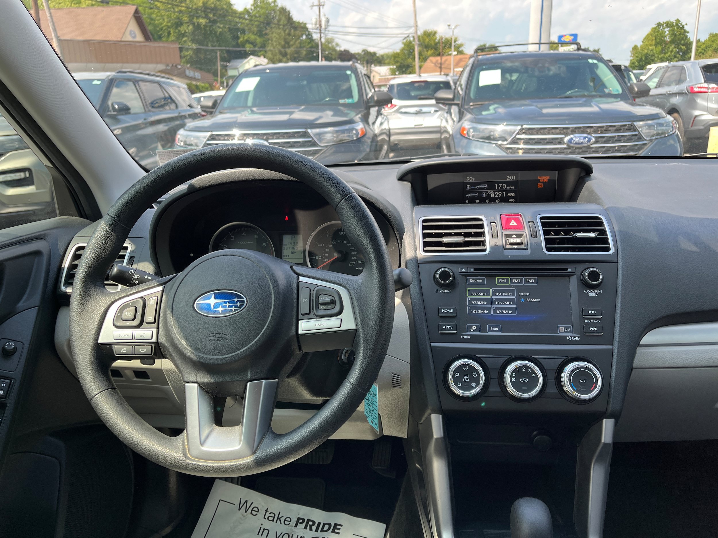 Used 2017 Subaru Forester 2.5i w/ Alloy Wheel Package AWD/4WD image 18