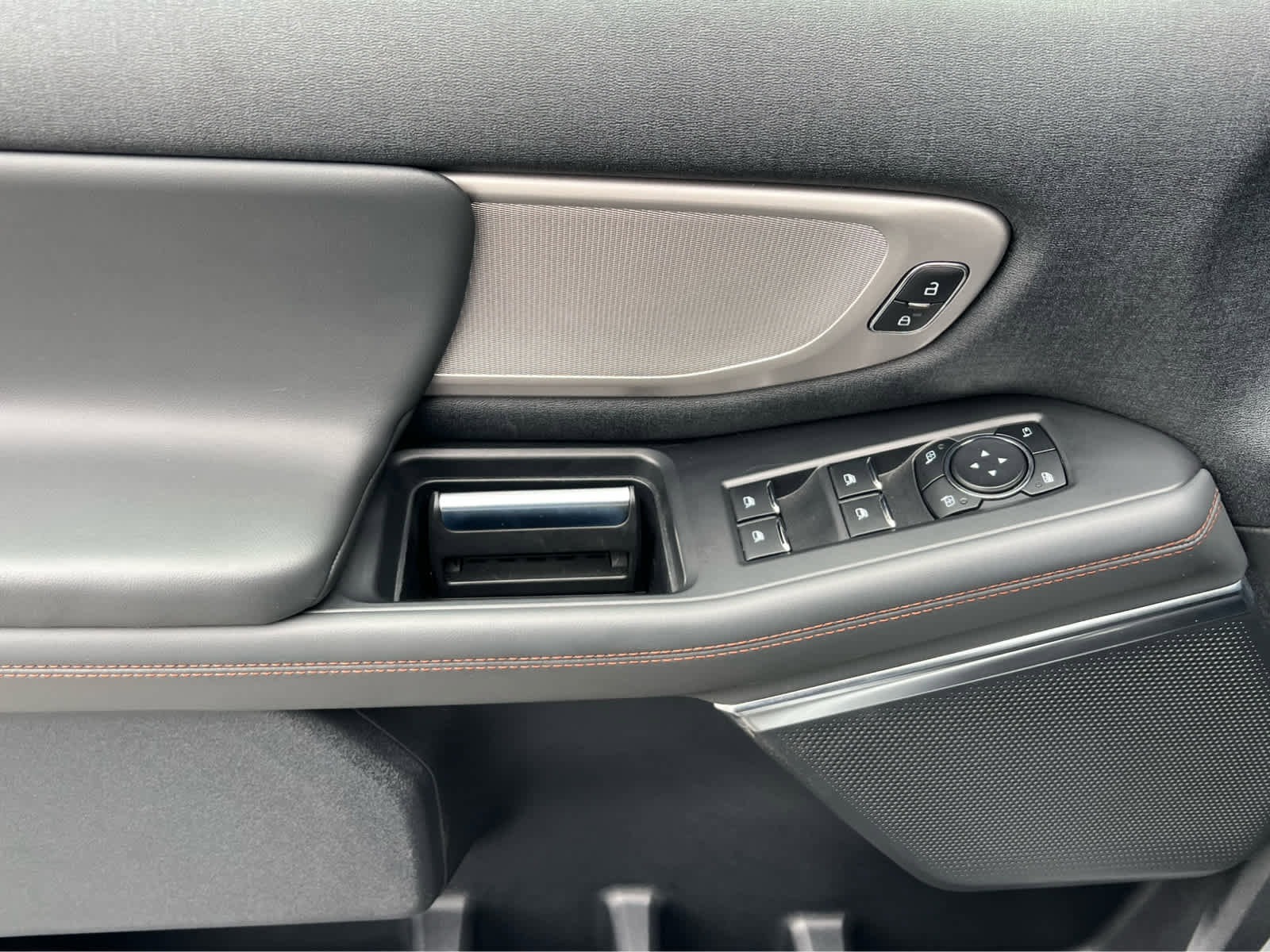 Certified 2025 Ford Expedition Max Active AWD/4WD image 30