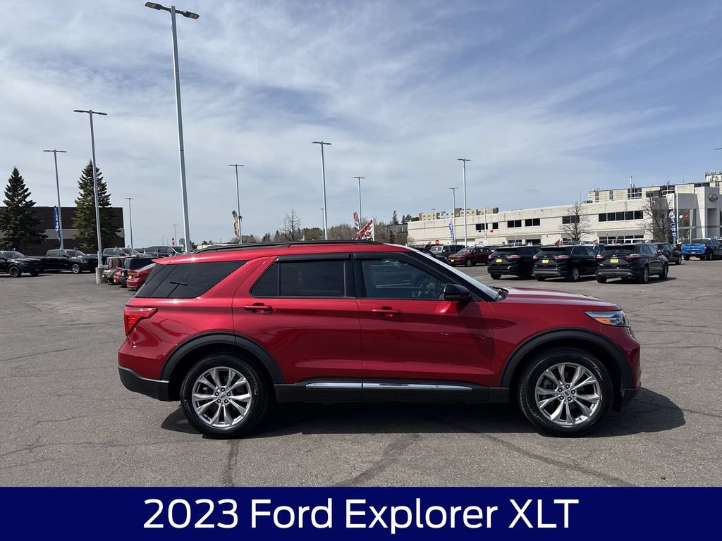 Certified 2023 Ford Explorer XLT w/ Equipment Group 202A AWD/4WD image 6