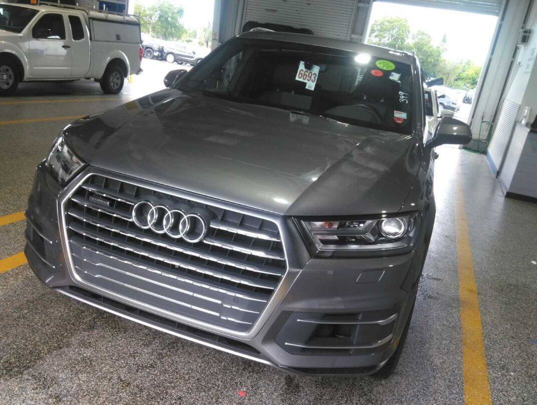 Used 2017 Audi Q7 3.0T Premium AWD/4WD image 3