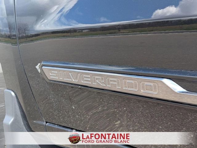 Used 2026 Chevrolet Silverado 1500 High Country w/ Midnight Edition AWD/4WD image 10
