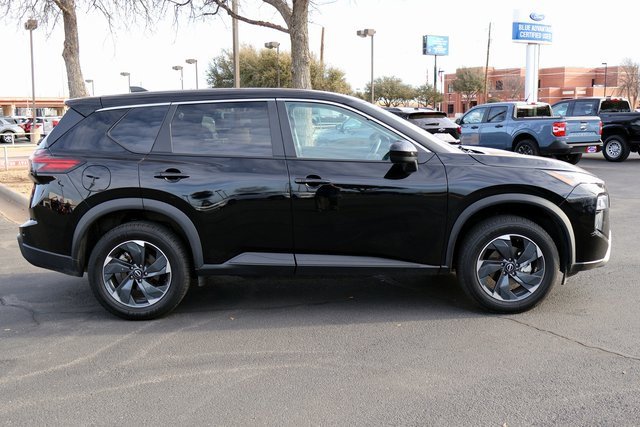 Used 2024 Nissan Rogue SV image 10