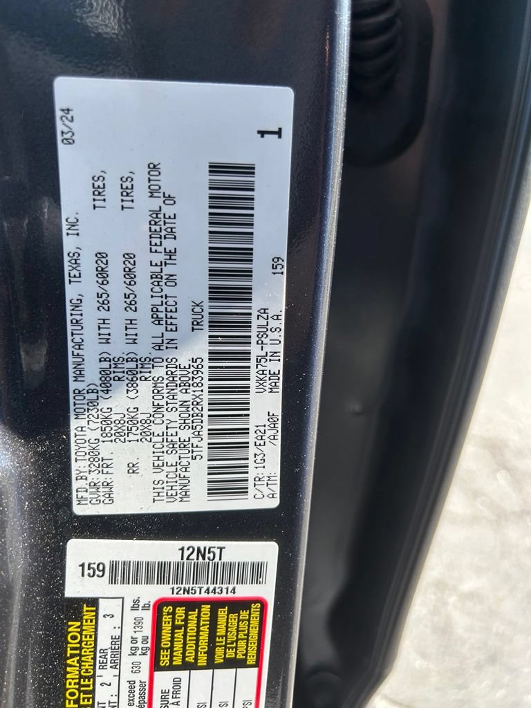 Used 2024 Toyota Tundra Limited AWD/4WD image 15