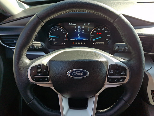 Certified 2023 Ford Explorer XLT w/ Equipment Group 202A AWD/4WD image 25