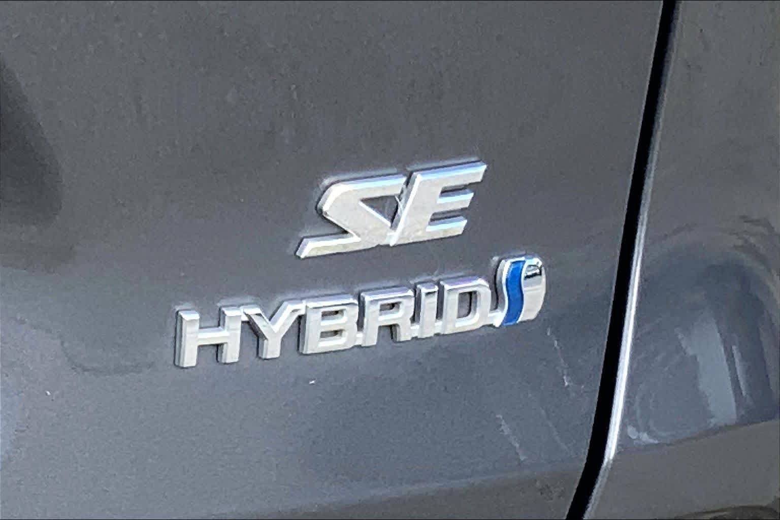 Used 2023 Toyota RAV4 SE AWD/4WD image 10