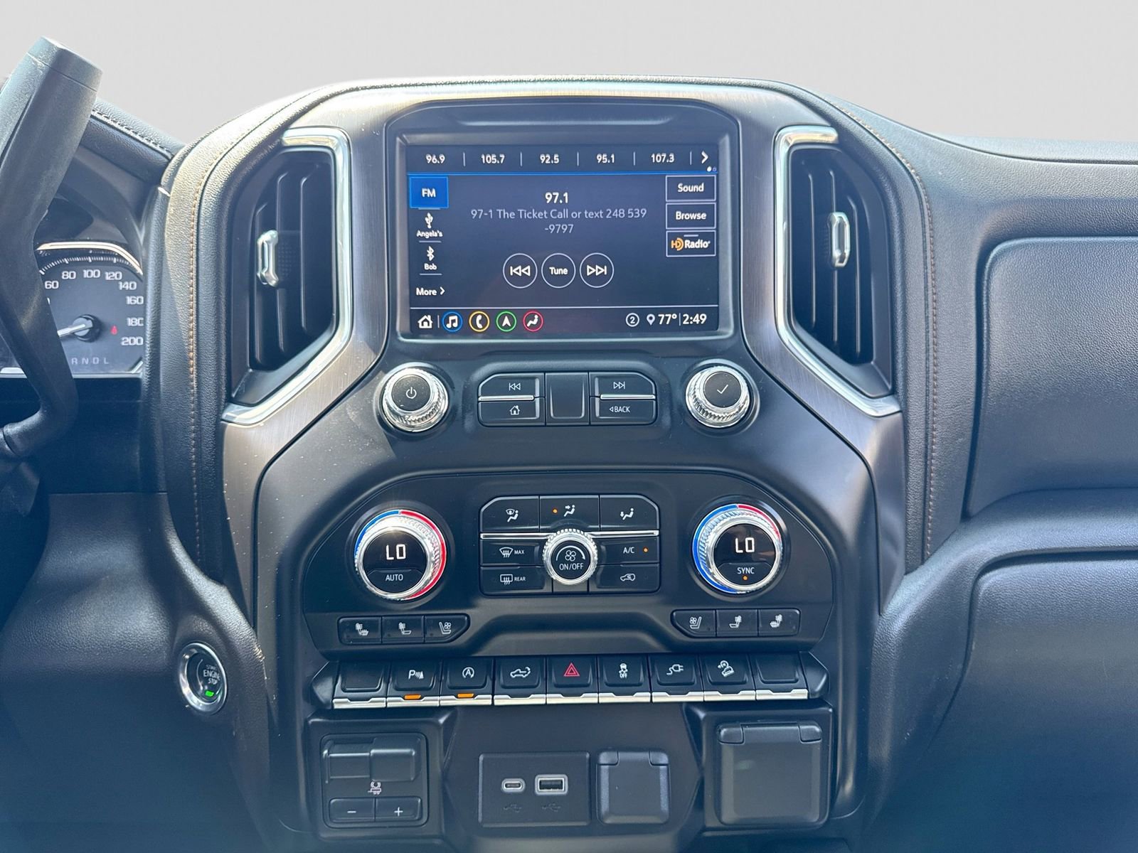 Used 2020 GMC Sierra 1500 AT4 w/ AT4 Premium Package AWD/4WD image 30