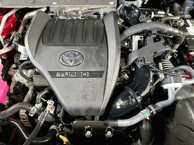 Used 2023 Toyota Highlander XSE FWD image 9