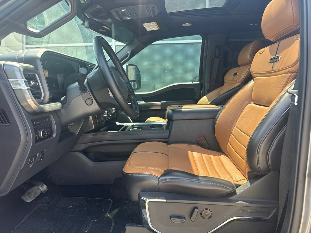 Certified 2024 Ford F350 Platinum w/ Tremor Off-Road Package AWD/4WD image 9
