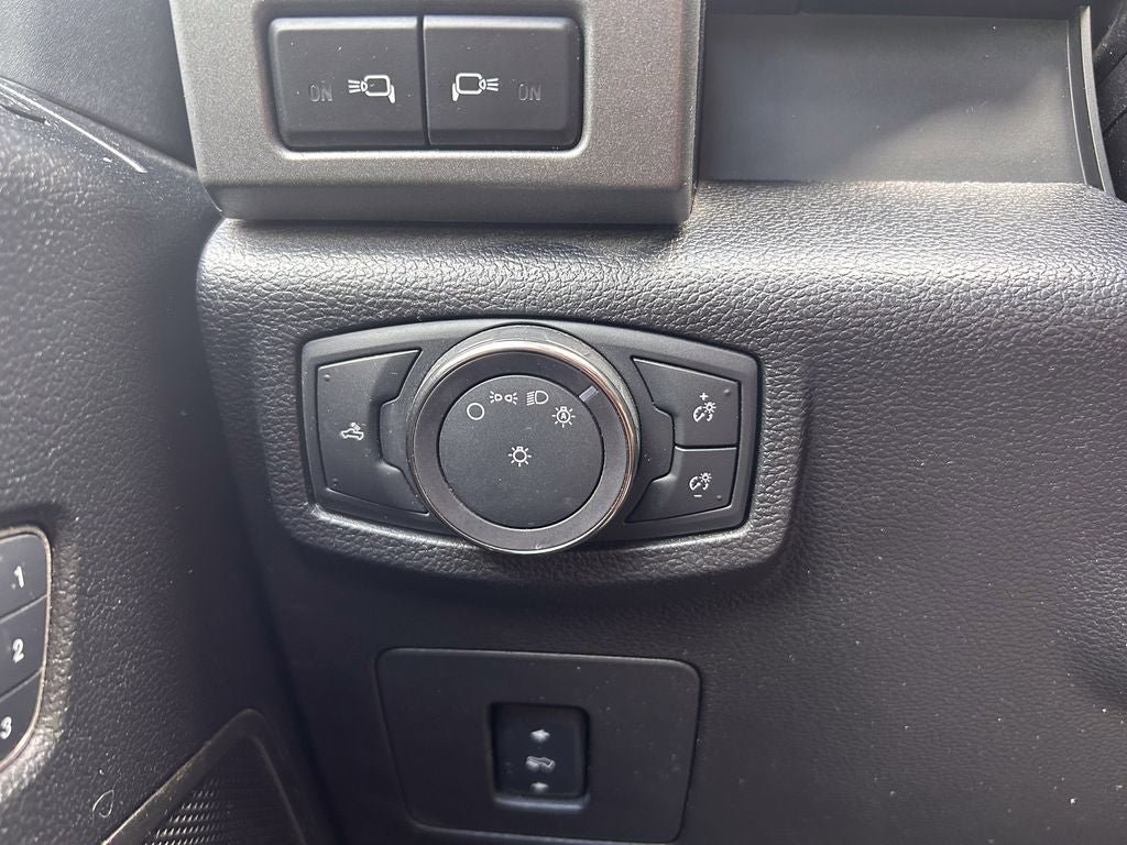 Certified 2018 Ford F150 Raptor w/ Equipment Group 802A Luxury AWD/4WD image 31