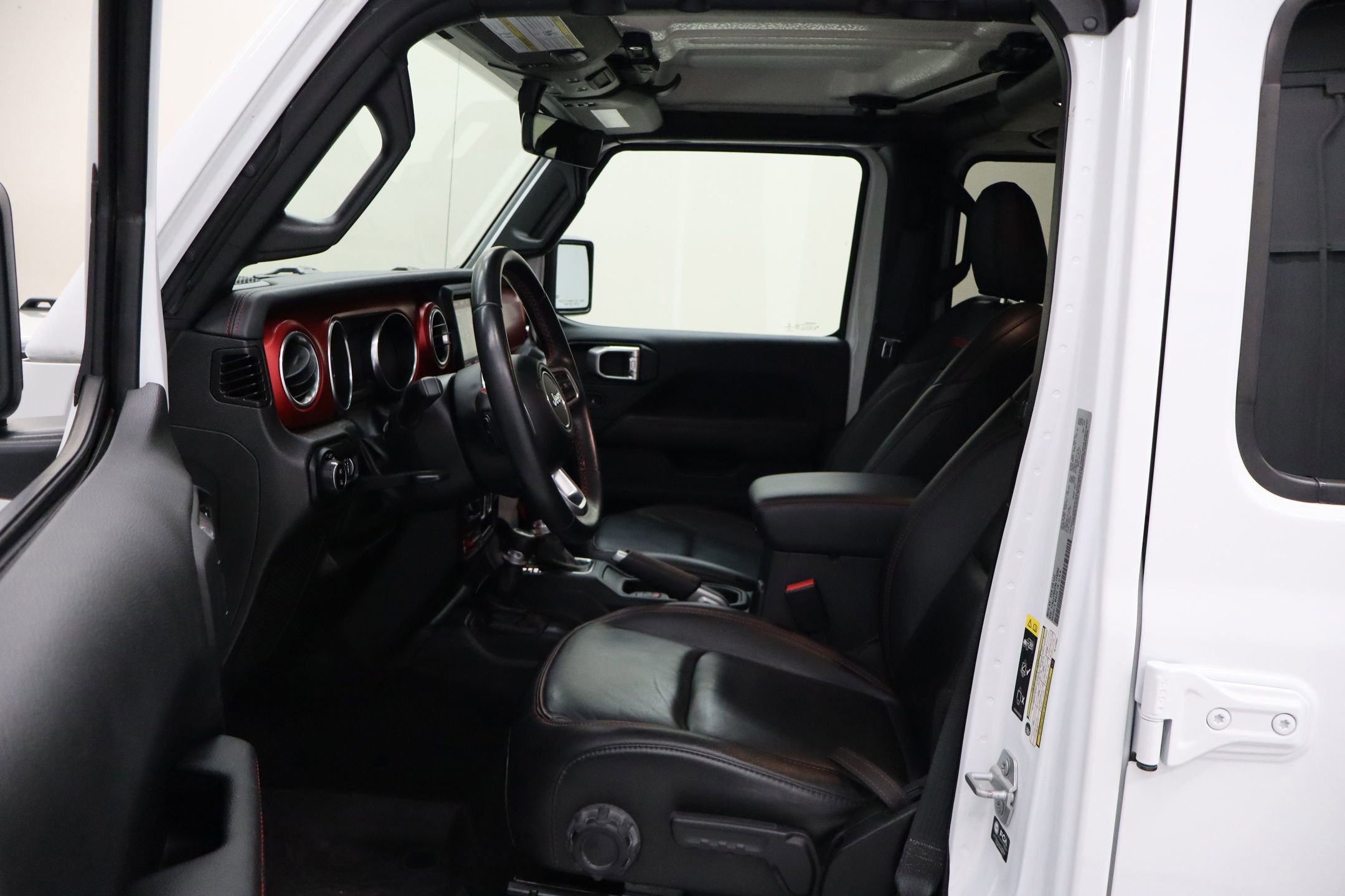 Used 2022 Jeep Gladiator Rubicon w/ Trailer Tow Package AWD/4WD image 22