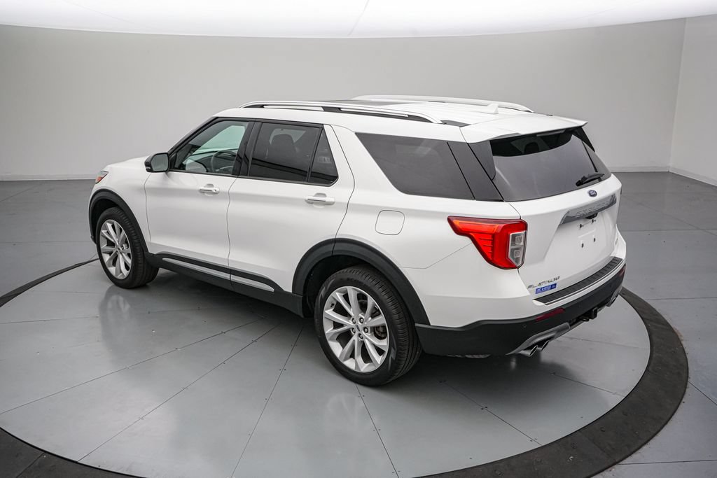 Certified 2024 Ford Explorer Platinum w/ Technology Package AWD/4WD image 6