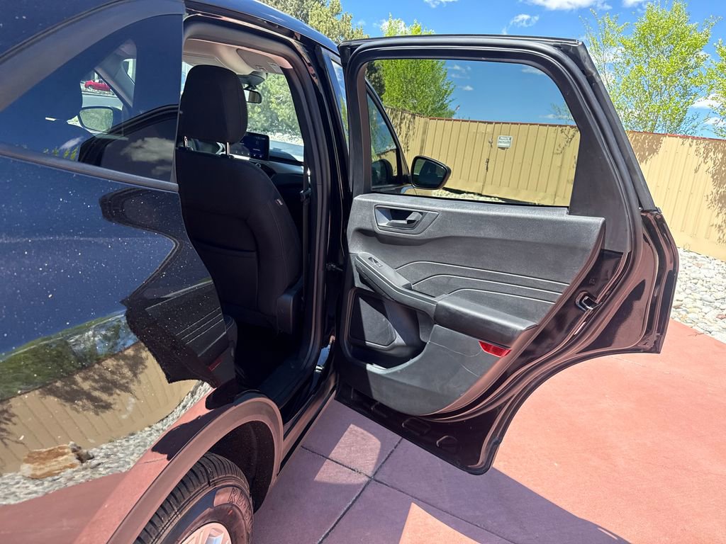 Certified 2025 Ford Escape Active AWD/4WD image 21