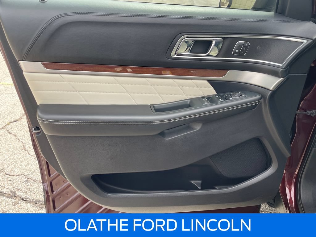 Certified 2018 Ford Explorer Platinum AWD/4WD image 13
