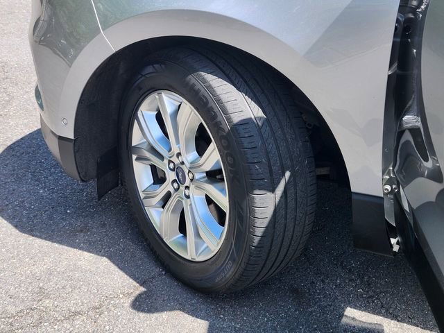 Certified 2020 Ford Edge Titanium w/ Equipment Group 301A AWD/4WD image 34
