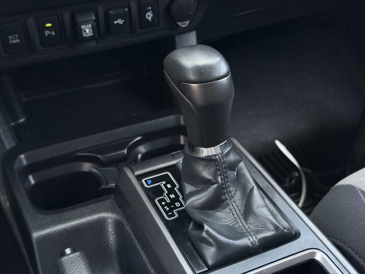 Used 2023 Toyota Tacoma TRD Sport w/ Technology Package AWD/4WD image 23