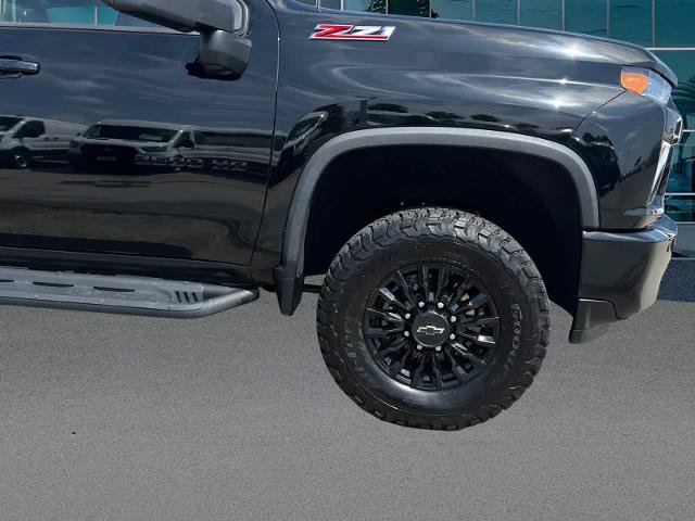 Used 2022 Chevrolet Silverado 2500 LTZ w/ LTZ Plus Package AWD/4WD image 9