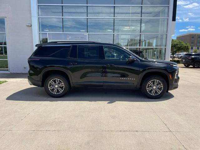 Used 2024 Chevrolet Traverse LT AWD/4WD image 4