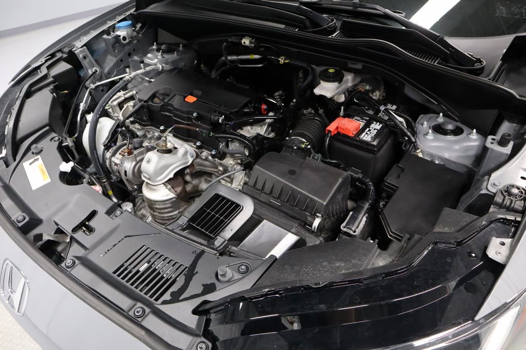 Used 2025 Honda HR-V Sport image 18