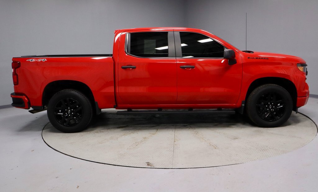Used 2023 Chevrolet Silverado 1500 Custom image 11