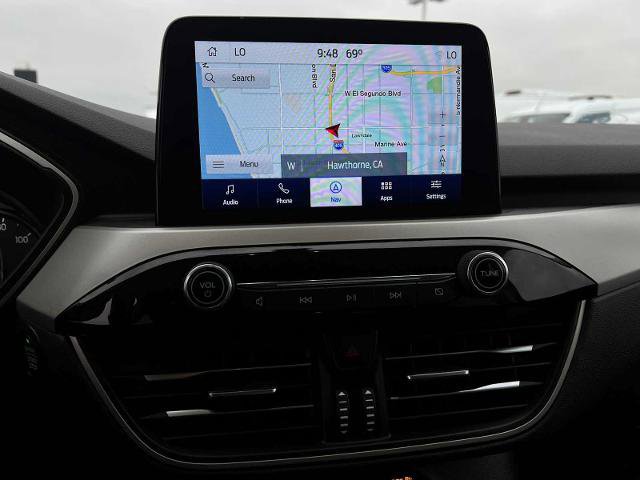 Certified 2022 Ford Escape SE w/ SE Sport Appearance Package image 16