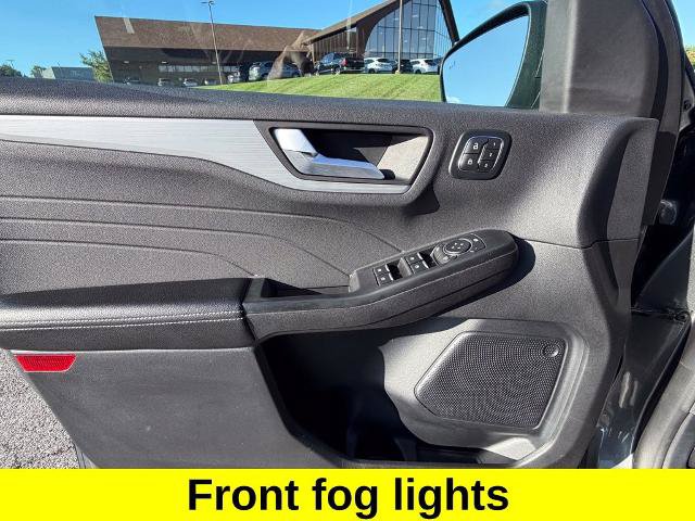 Certified 2025 Ford Escape Platinum AWD/4WD image 14