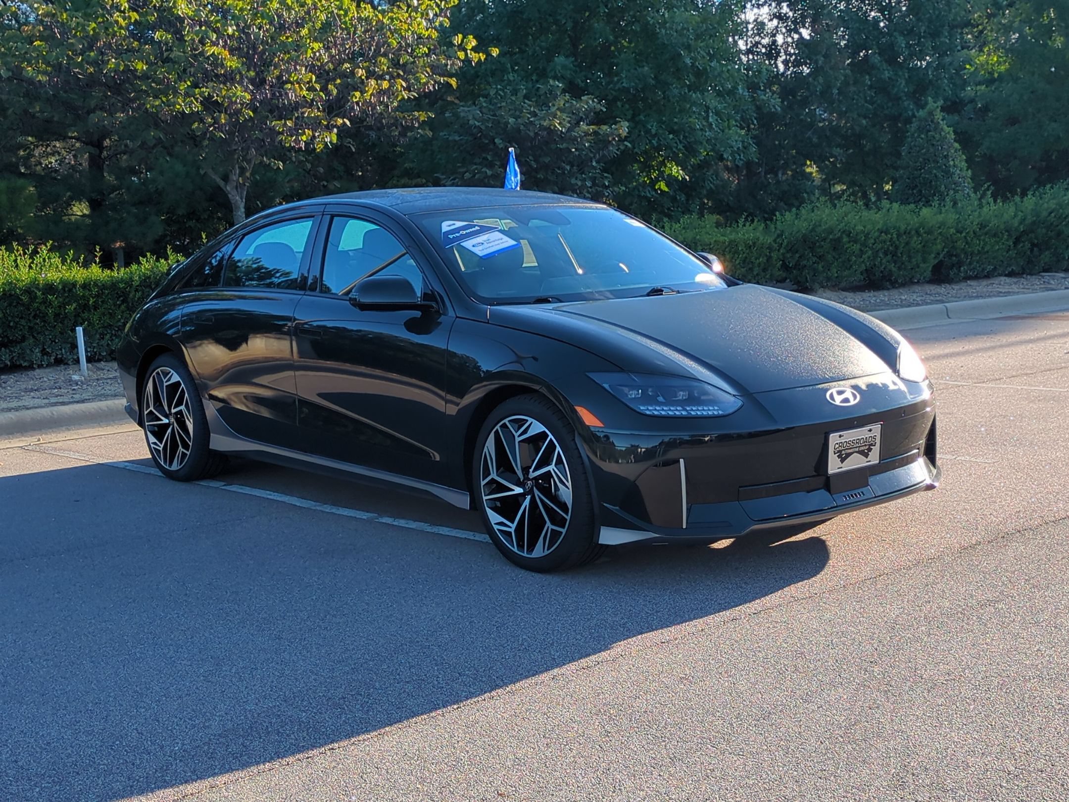 Used 2023 Hyundai Ioniq 6 Limited RWD image 2