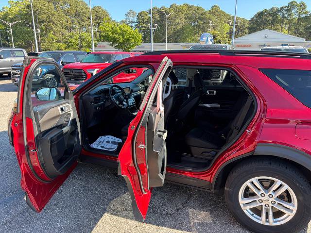 Certified 2020 Ford Explorer XLT w/ Comfort Package image 11