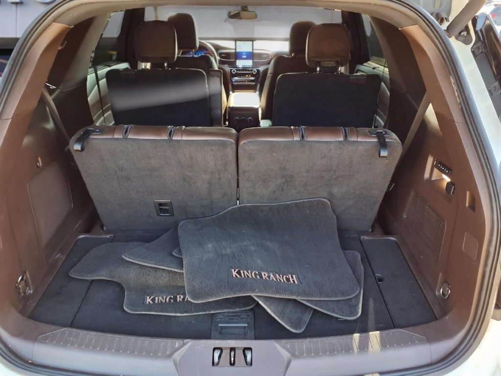 Certified 2023 Ford Explorer King Ranch w/ Technology Package AWD/4WD image 34