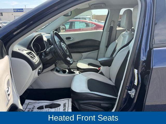 Used 2018 Jeep Compass Latitude w/ Cold Weather Group AWD/4WD image 12