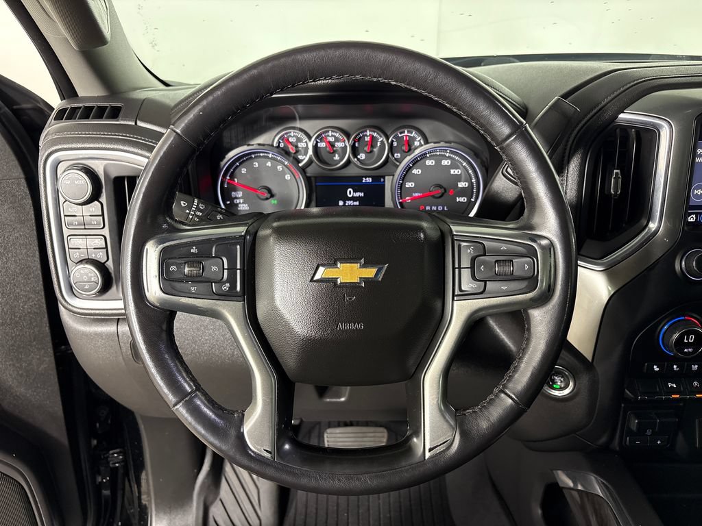 Used 2020 Chevrolet Silverado 1500 LTZ AWD/4WD image 16