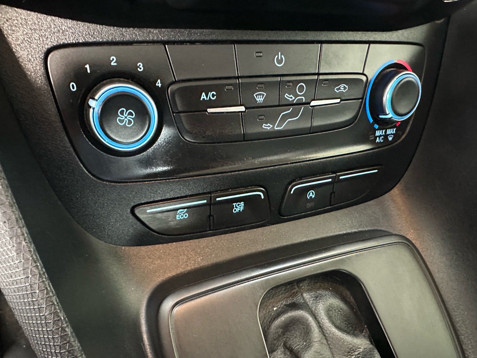 Certified 2023 Ford Transit Connect XL FWD image 30