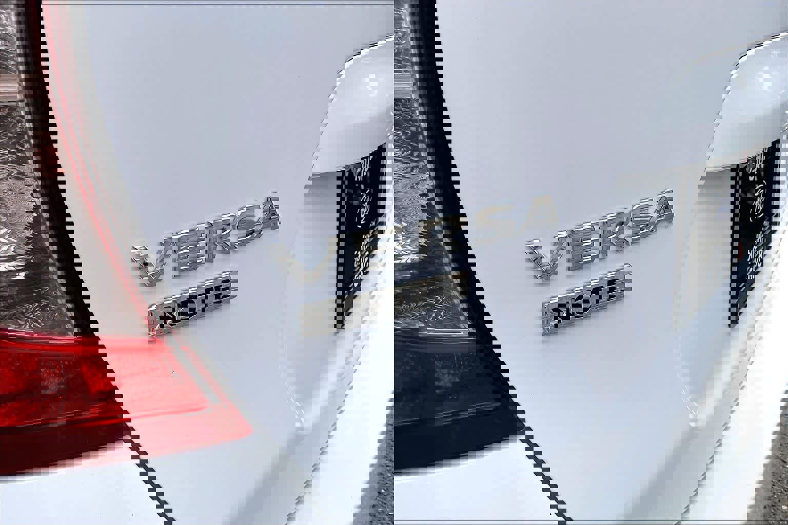 Used 2017 Nissan Versa Note SV image 31