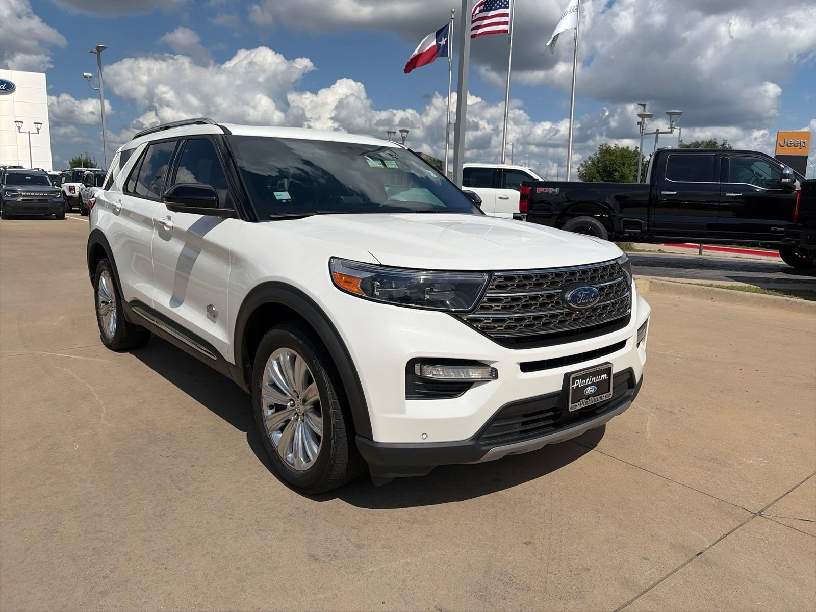 Certified 2022 Ford Explorer King Ranch w/ Technology Package AWD/4WD image 7