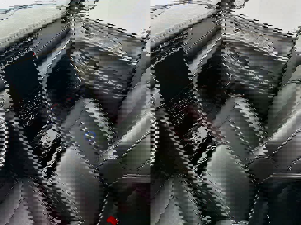 Used 2022 Jeep Grand Cherokee L Limited image 13