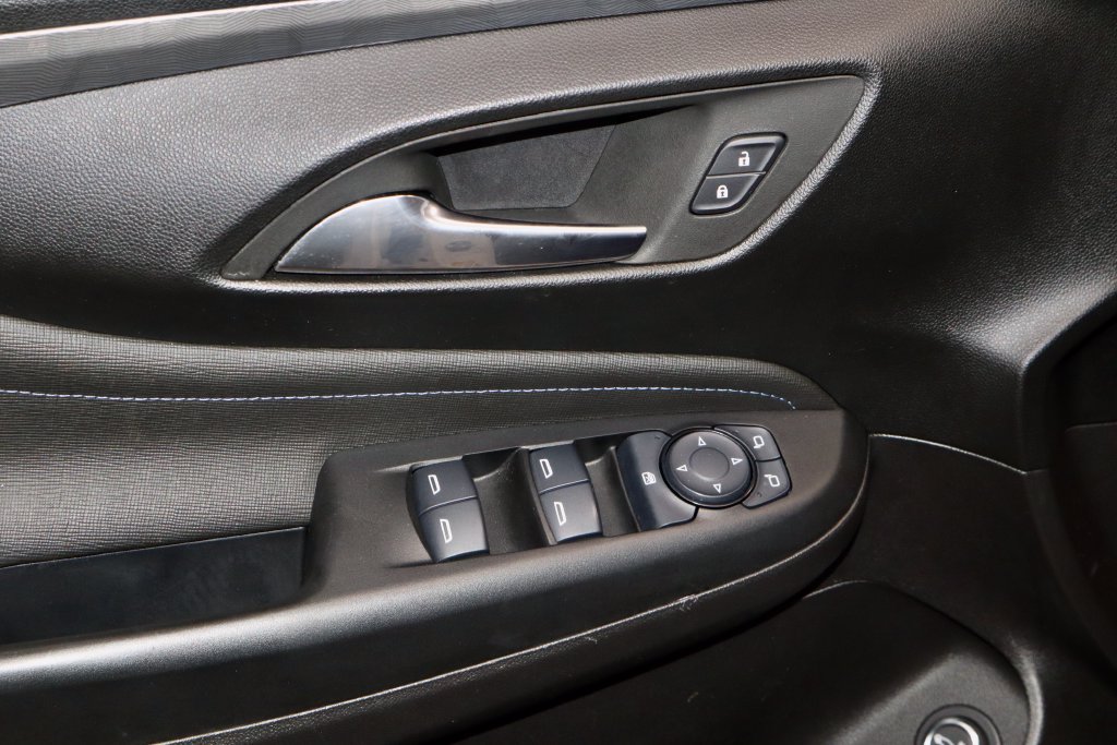 Used 2025 Buick Envista Sport Touring w/ Convenience I Package FWD image 23
