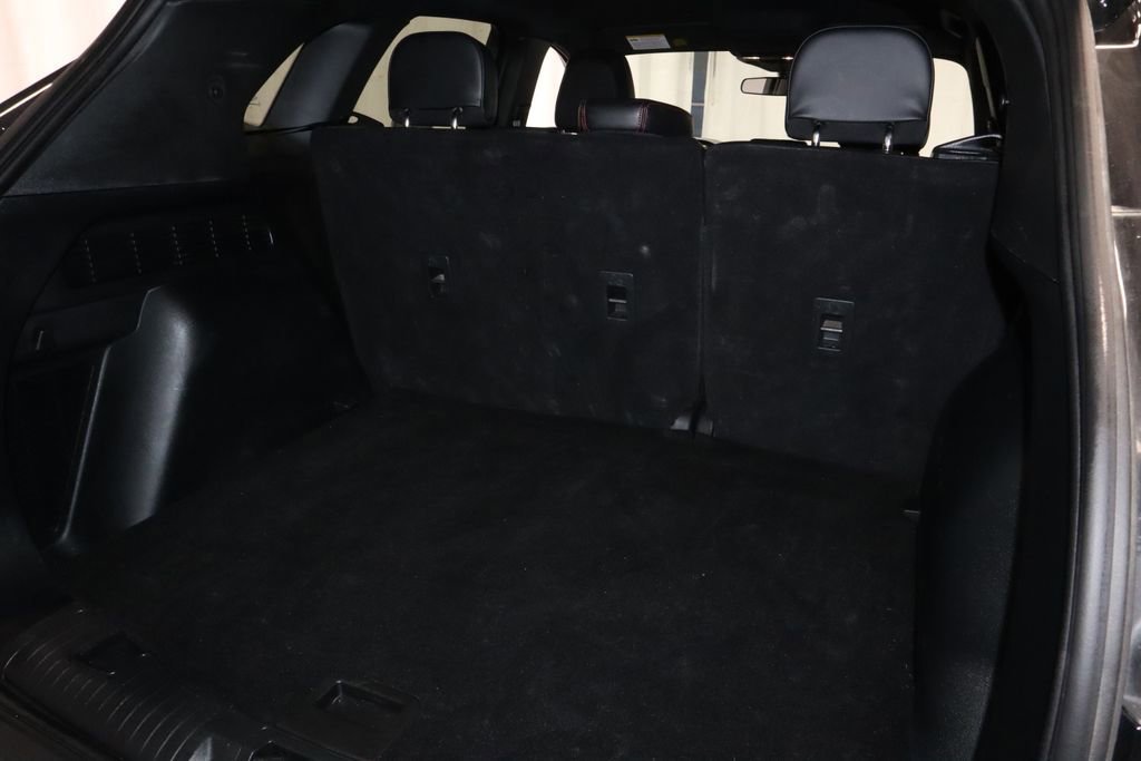 Certified 2025 Ford Escape ST-Line AWD/4WD image 15