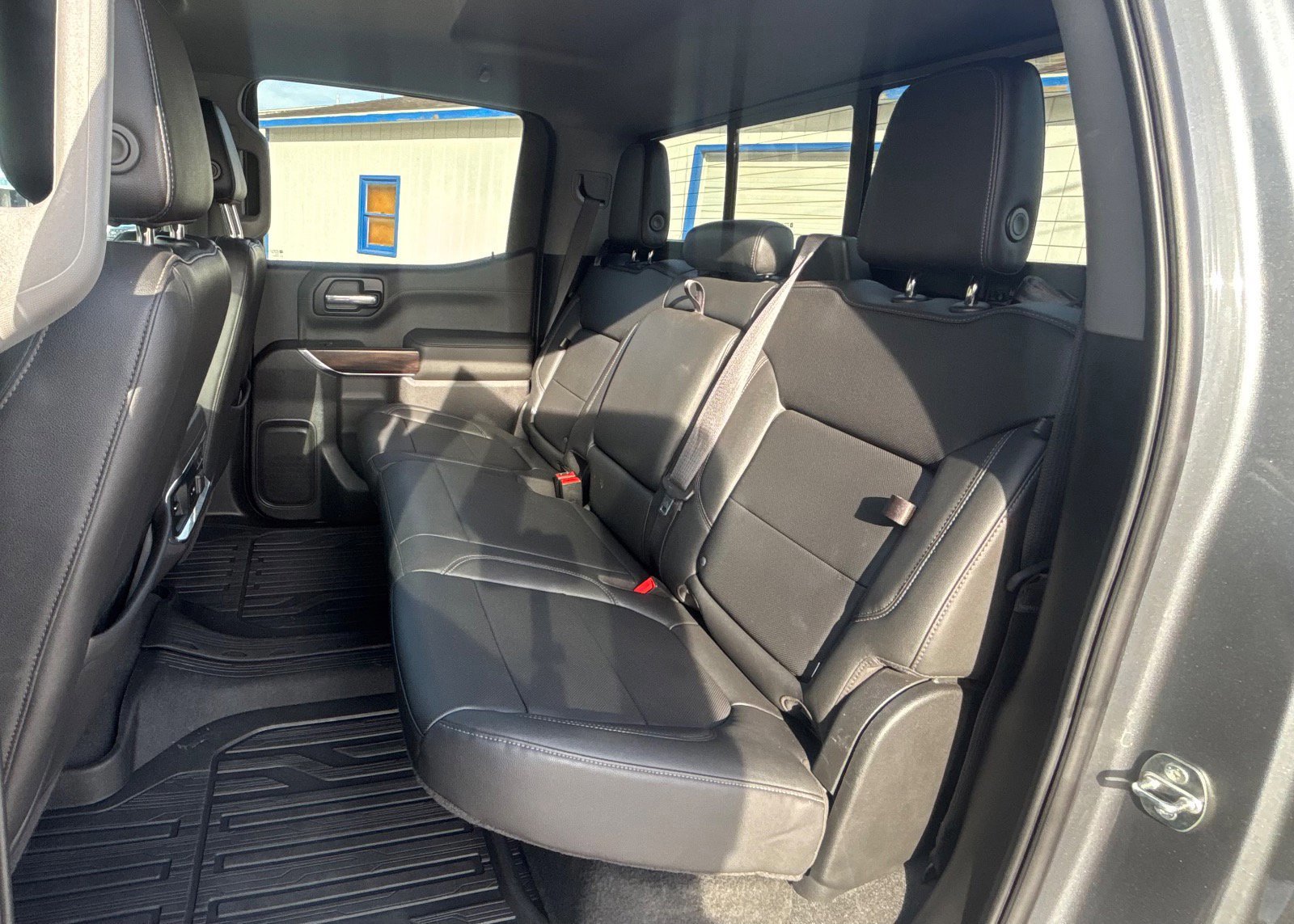 Used 2021 GMC Sierra 1500 SLT w/ SLT Premium Package image 29