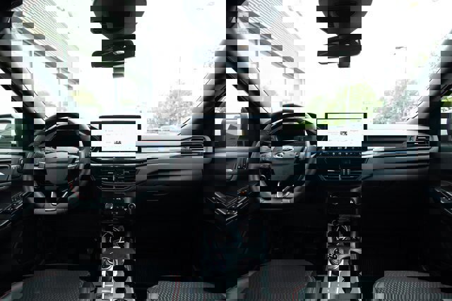 Certified 2025 Ford Escape ST-Line Elite image 11