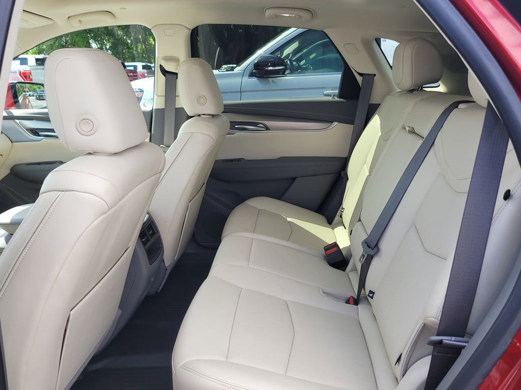 Used 2023 Cadillac XT5 Premium Luxury image 12