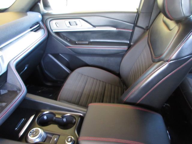 Certified 2025 Ford Explorer ST-Line w/ Premium Package image 23