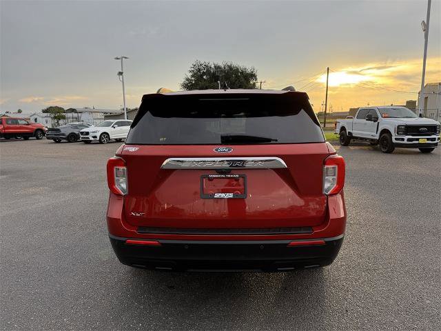 Certified 2023 Ford Explorer XLT image 4