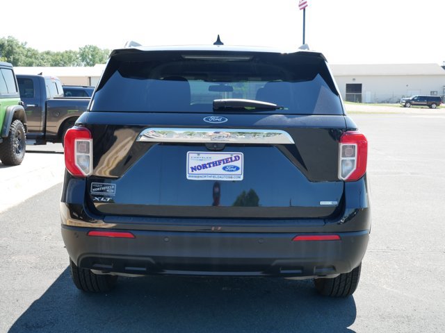 Certified 2020 Ford Explorer XLT w/ Comfort Package AWD/4WD image 7