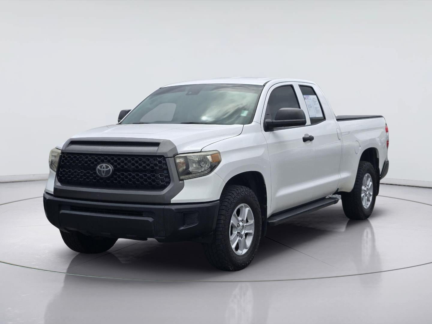 Used 2018 Toyota Tundra SR RWD image 1